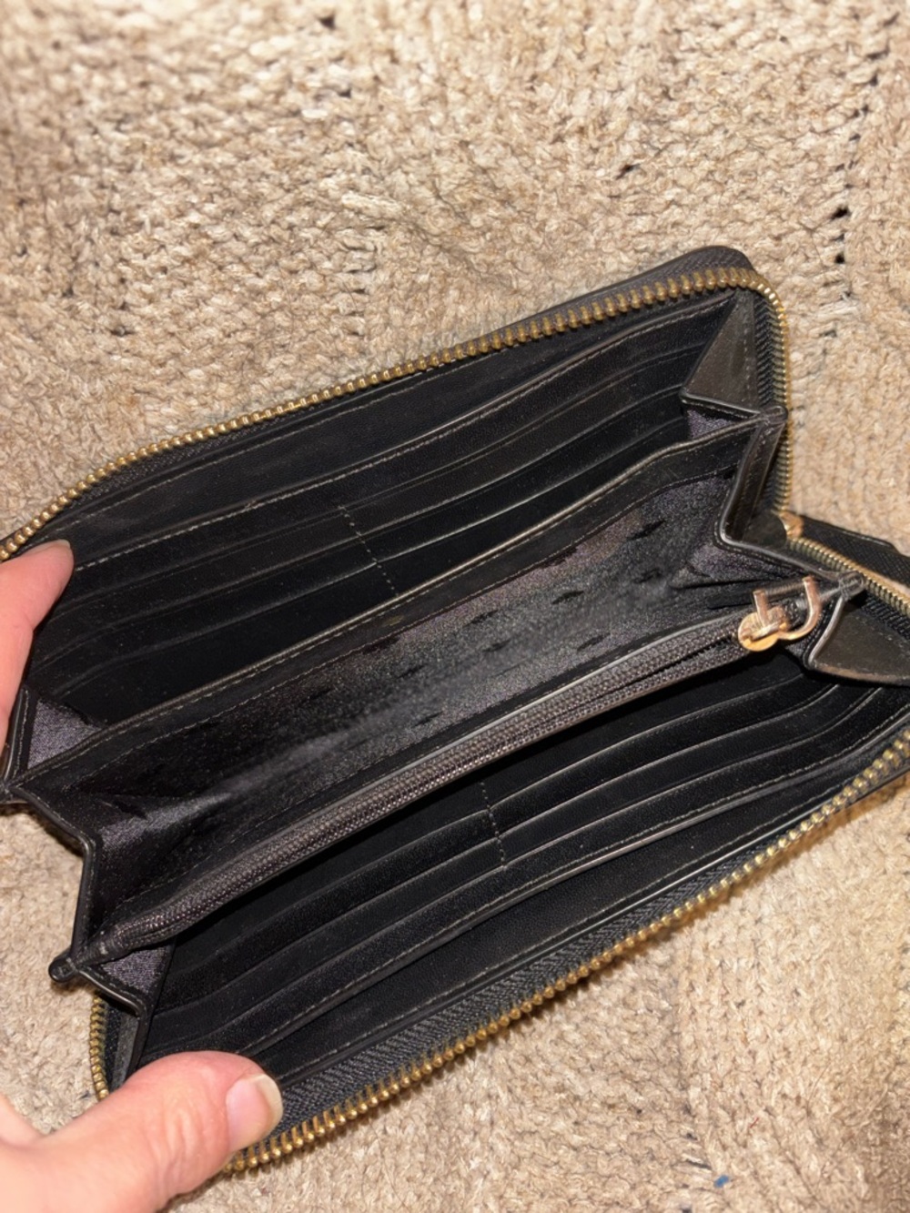 Kate Spade Black Zip Around Continental Wallet Long Wallet Saffiano Leather - Picture 6 of 9